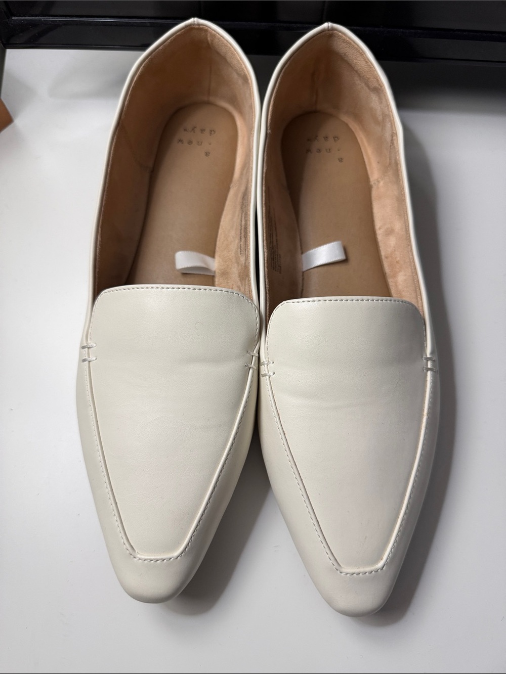 Women's White Pointed Slip-On Loafers size 10